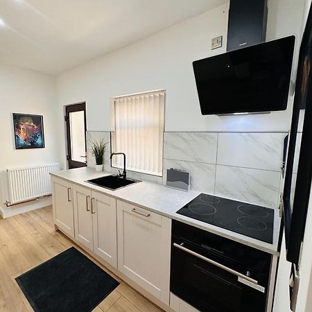 R4 Luxury Studio En-Suite Room In Harborne Lane By Queen Elizabeth Hospital Birmingham Dış mekan fotoğraf