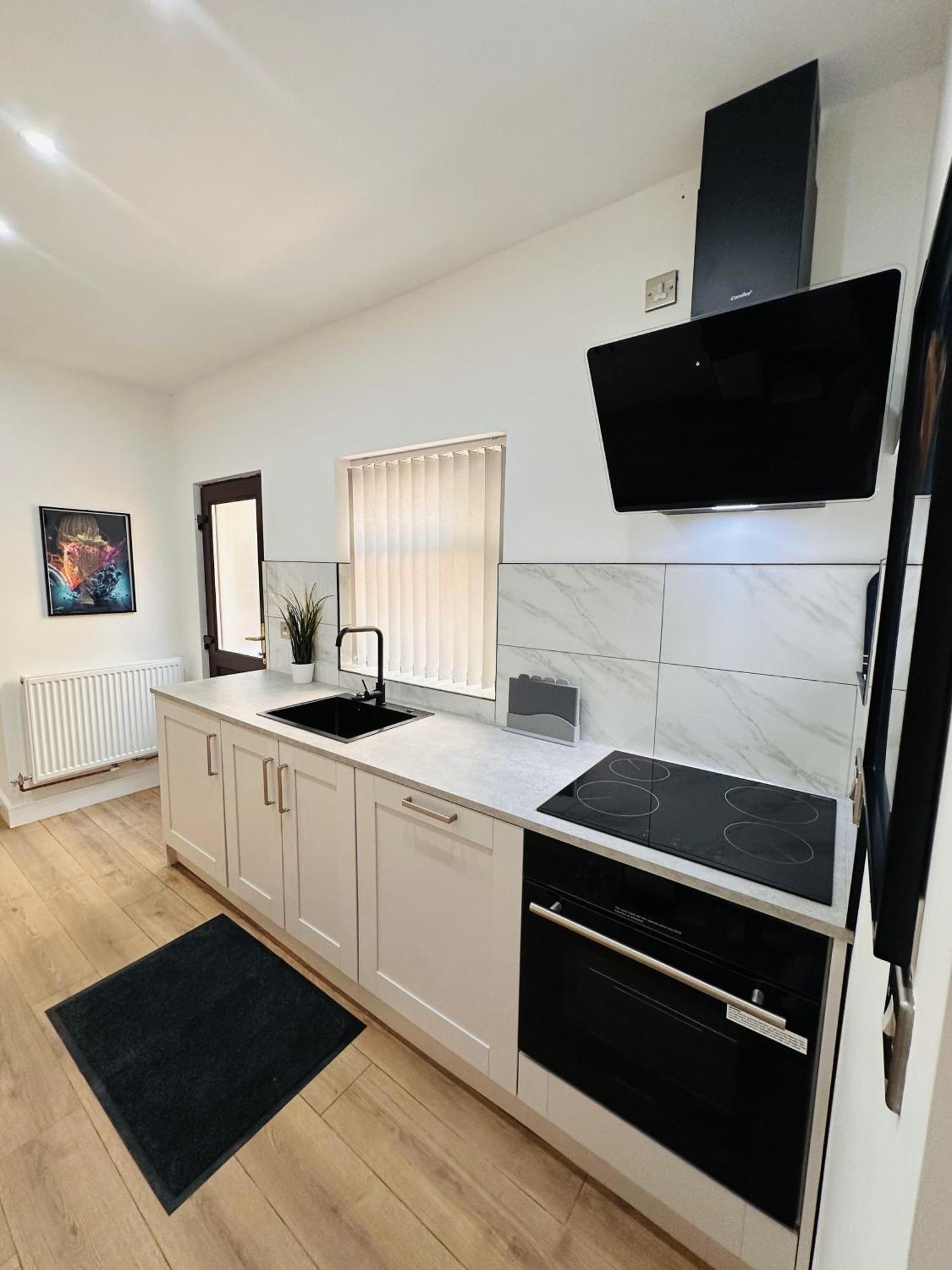 R4 Luxury Studio En-Suite Room In Harborne Lane By Queen Elizabeth Hospital Birmingham Dış mekan fotoğraf