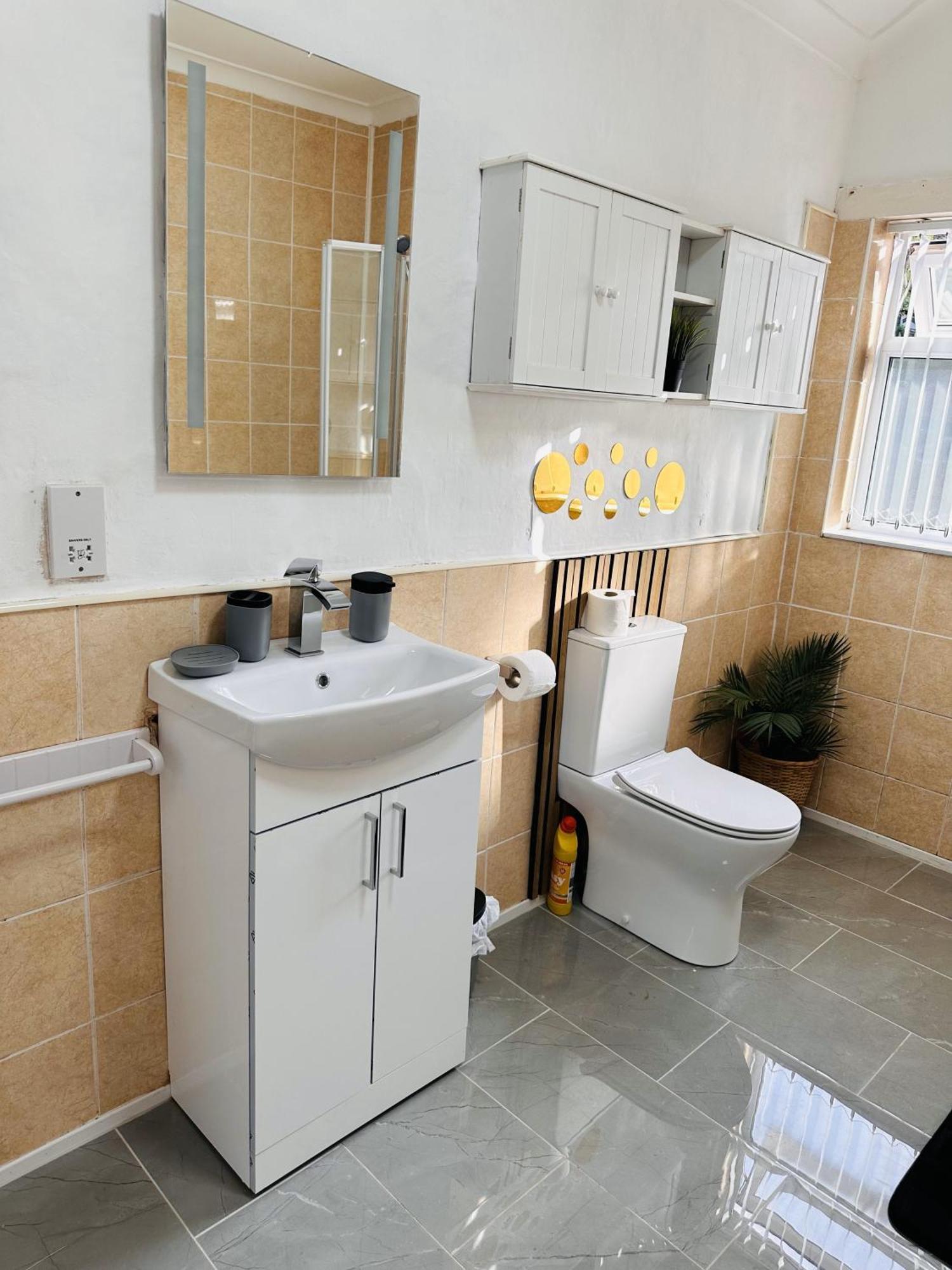 R4 Luxury Studio En-Suite Room In Harborne Lane By Queen Elizabeth Hospital Birmingham Dış mekan fotoğraf